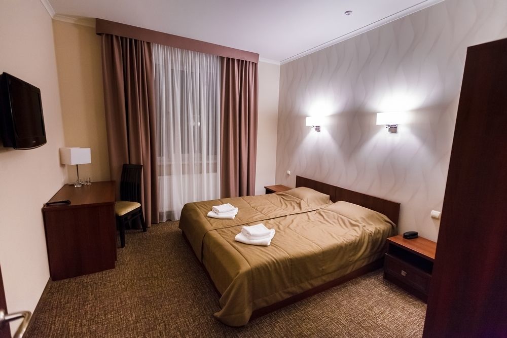 Maria Garden Hotel & Restaurant Ивано-Франковск Экстерьер фото