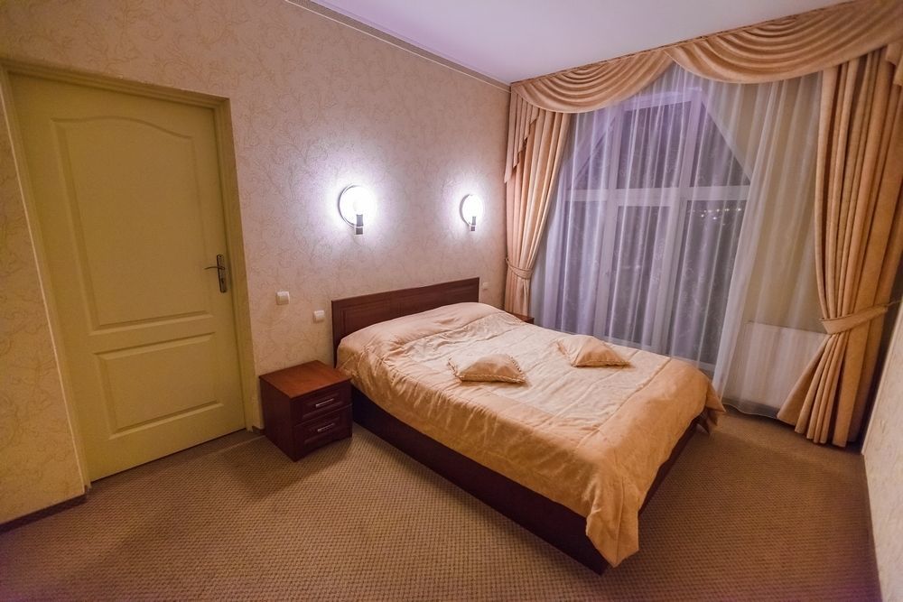 Maria Garden Hotel & Restaurant Ивано-Франковск Экстерьер фото