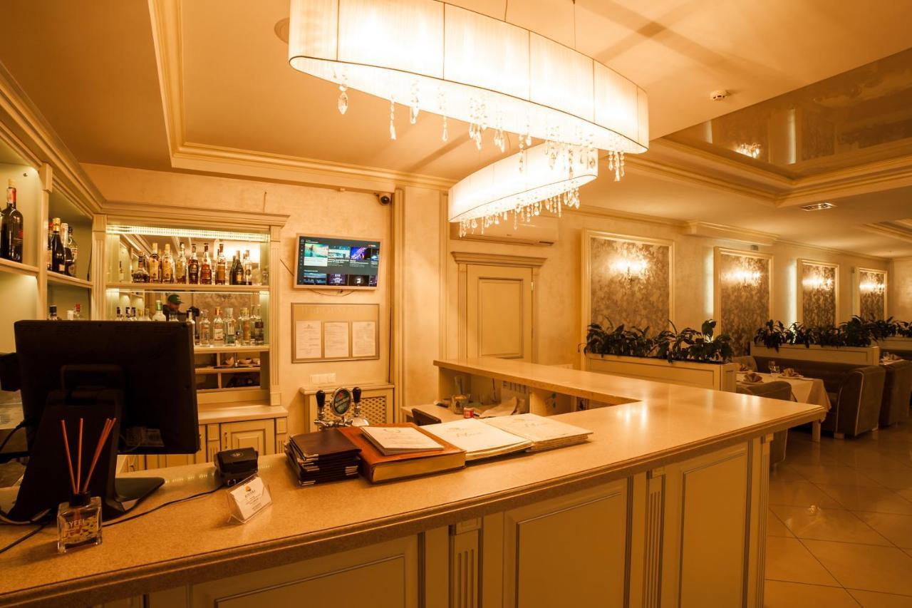 Maria Garden Hotel & Restaurant Ивано-Франковск Экстерьер фото