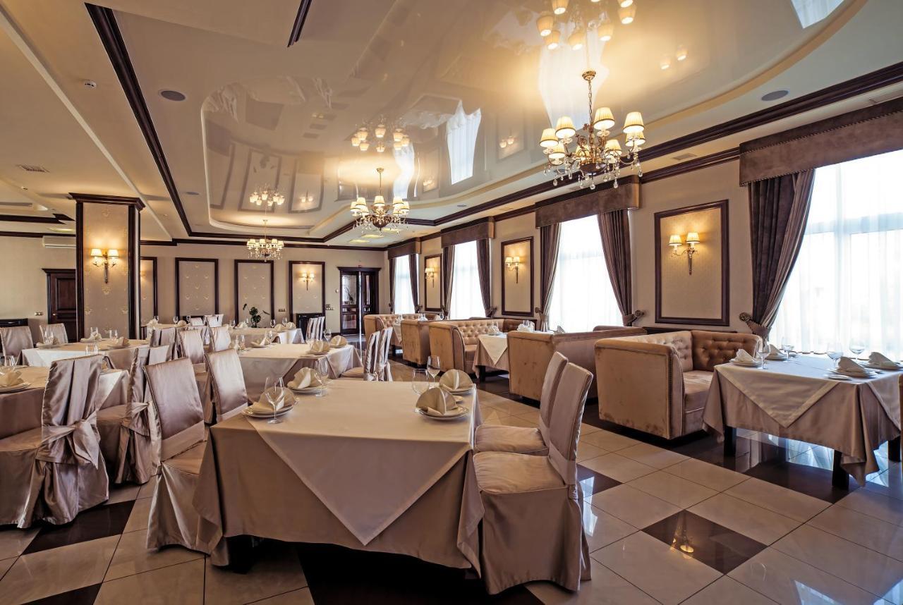 Maria Garden Hotel & Restaurant Ивано-Франковск Экстерьер фото